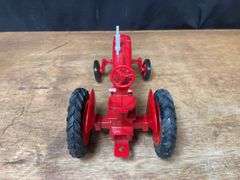 1/16 Farmall 350 1993 michigan FFA NIB Ertl