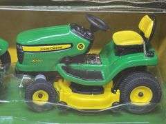 1/16 John Deere 110 + X320 L&G Set Collector NIB Ertl