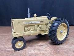 1/16 Cockshutt 570 1987 NFTM Ertl