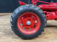 1/16 Farmall H Special Edition NIB Ertl