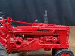 1/16 Farmall H Special Edition NIB Ertl