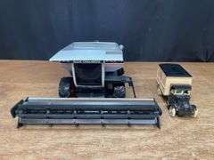 (2) 1/24 AC Gleaner N6 Combine SM + Truck Bank