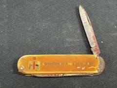 (4) IH Pocket Knives