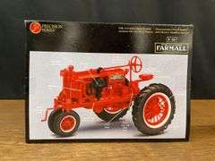1/16 Farmall F20 Precision NIB Ertl