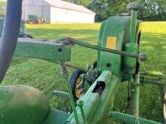 John Deere Model LA