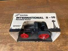 1/16 IH 8-16 Kerosene NIB SM