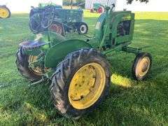 John Deere Model LA