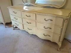 9 Drawer Dresser Vanity