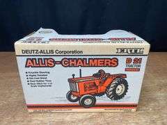 1/16 AC D21 NIB Ertl