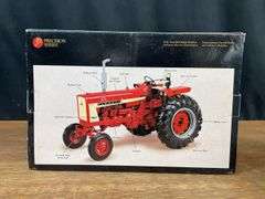 1/16 Farmall 706 Precision NIB Ertl