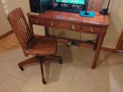Drexel Heritage Office Desk with Rolling Chair - 46" x 24" x 30"