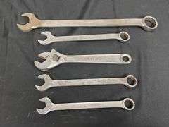(5) IH Wrenches