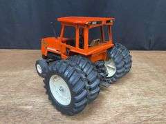 1/16 AC 8030 1982 Reno Ertl