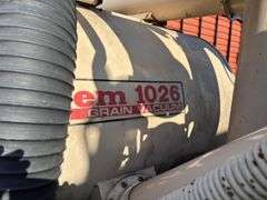 REM 1026 Grain Vacuum