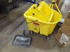Assorted Lighting and Cleaning Supplies Lot