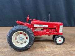 (2) 1/16 Farmall 350 + Case-IH Baler Ertl