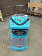 (1) Dri-eaz Evolution LRG Dehumidifier