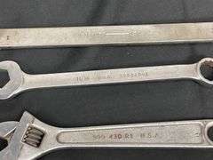 (5) IH Wrenches