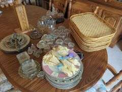 Table Top Contents - Glassware/Decanter/Trays