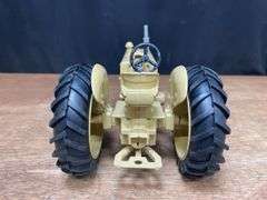 1/16 Cockshutt 570 1987 NFTM Ertl