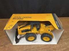 1/16 John Deere Skidder NIB Ertl