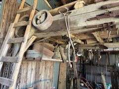Contents Upper and Lower East Loft - Machine Shed