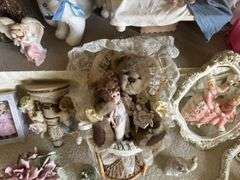 Lot of decorative Dolls and flowers
