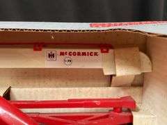 1/16 McCormick Picker Special Edition NIB Ertl