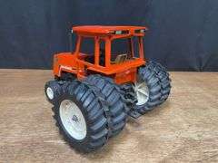1/16 AC 8030 1982 Reno Ertl