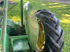 John Deere Model LA