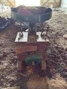 Feed Grinder