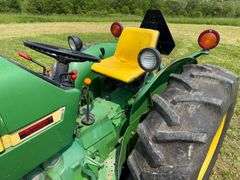 John Deere 2255