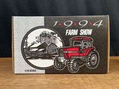 1/16 Case-IH Magnum 7240 1994 Farm Show NIB Ertl