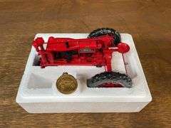 1/16 Farmall F20 Precision NIB Ertl