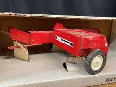(2) 1/16 Farmall 350 + Case-IH Baler Ertl