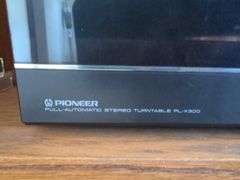 Vintage Pioneer Complete Audio System Lot - Receiver/TurnTable/CD/Tape/Tuner and Speakers with Cabinet