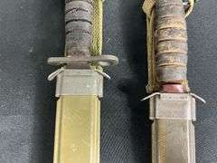 (2)-US M4 Bayonets w/M8A1 Scabbards