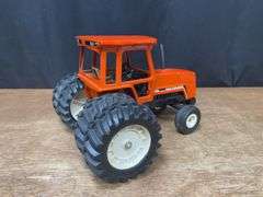 1/16 AC 8030 1982 Reno Ertl