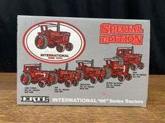 1/16 IH 1066 NIB Ertl