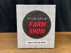 1/16 Case-IH Magnum 7240 1994 Farm Show NIB Ertl