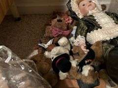 Lot of Dolls/Boyd’s Collection
