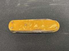 IH Pocket Knife