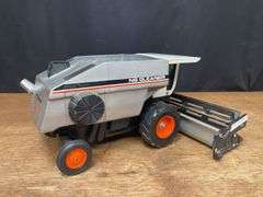 1/24 AC Gleaner N6 Combine SM