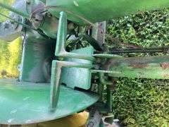 John Deere Model LA