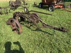 2 Bottom John Deere Plow