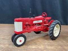 (2) 1/16 Farmall 350 + Case-IH Baler Ertl