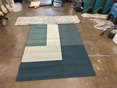 2 Decorative Rugs Blue & White
