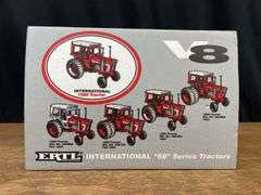 1/16 IH 1568 NIB Ertl