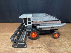 1/24 AC Gleaner N6 Combine SM
