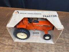 1/16 AC 200 NIB Ertl